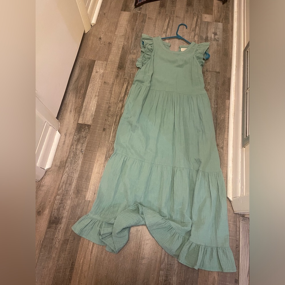 Universal Threads green dress